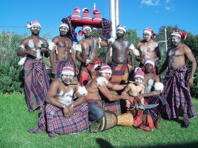 Igbo-War-Dance-300509-Adelaide.jpg